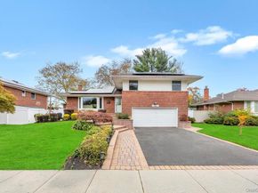 24 Glenwood Road, Plainview NY 11803