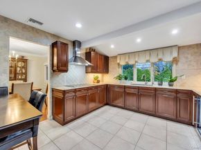 24 Glenwood Road, Plainview NY 11803