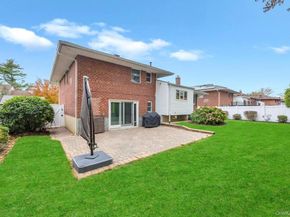 24 Glenwood Road, Plainview NY 11803