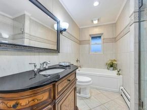 24 Glenwood Road, Plainview NY 11803