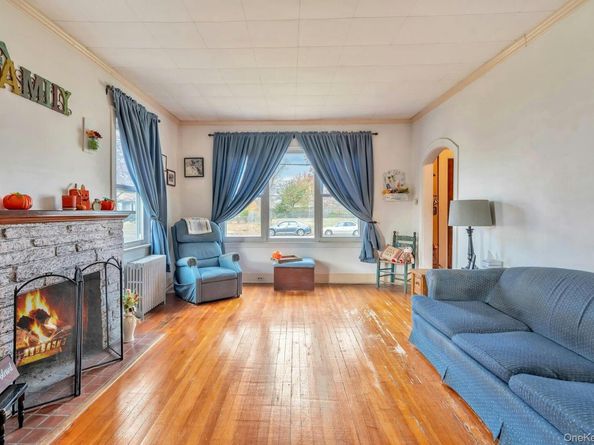 180 Thomas Street, Brentwood NY 11717