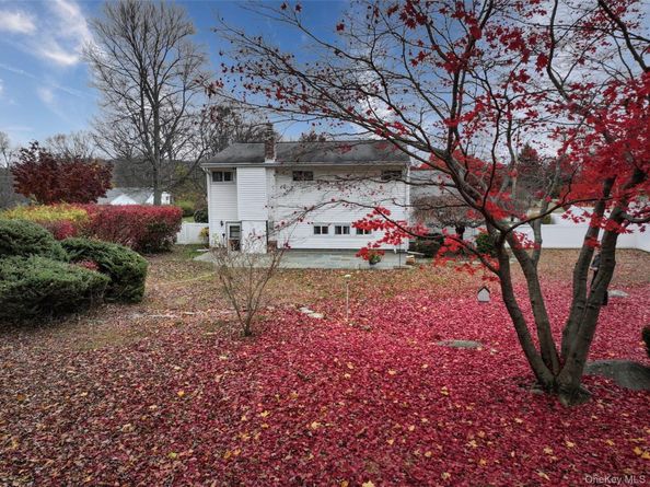 3763 Briarhill Street, Mohegan Lake NY 10547