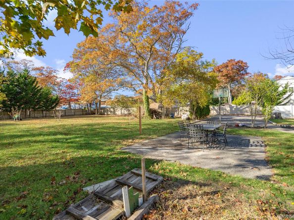 64 Vernon Avenue, Mastic NY 11950