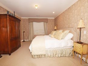 677 Balfour Place, Melville NY 11747