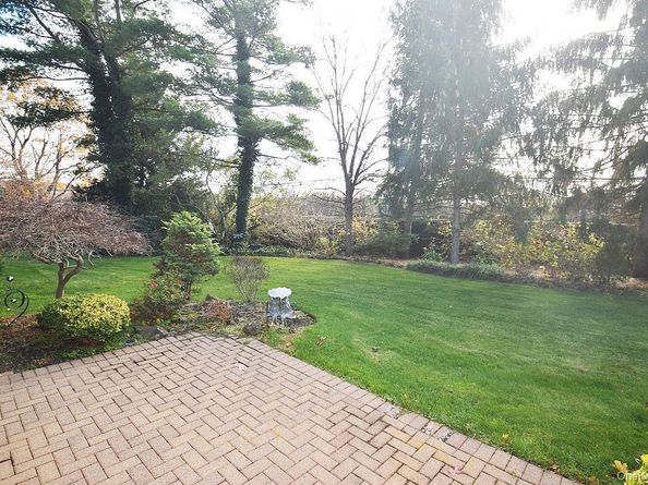 677 Balfour Place, Melville NY 11747