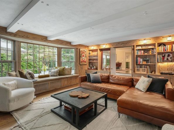 43 Croton Lake Road, Katonah NY 10536