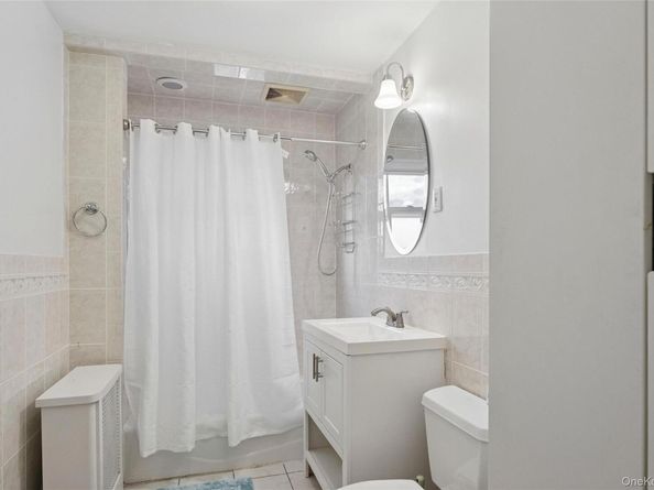 131-18 226th Street, Laurelton NY 11413