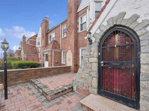 131-18 226th Street, Laurelton NY 11413