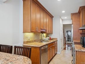 131-18 226th Street, Laurelton NY 11413