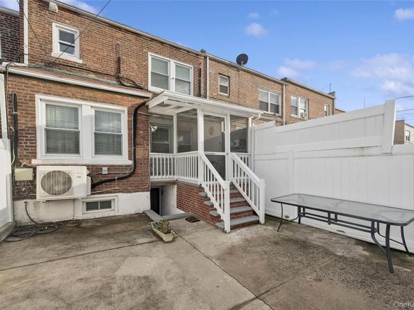 131-18 226th Street, Laurelton NY 11413