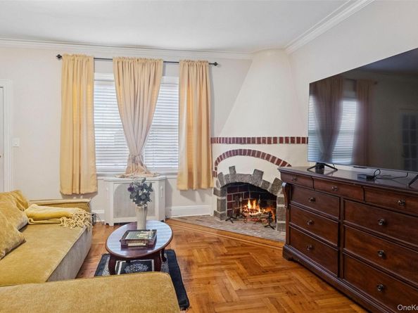 131-18 226th Street, Laurelton NY 11413