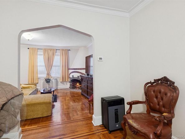 131-18 226th Street, Laurelton NY 11413