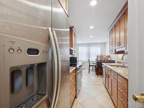 131-18 226th Street, Laurelton NY 11413