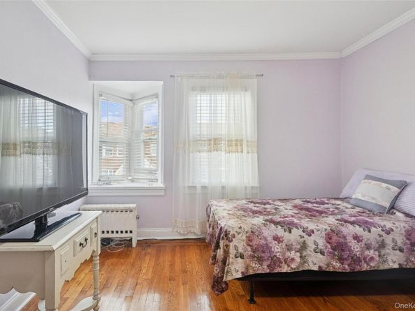 131-18 226th Street, Laurelton NY 11413