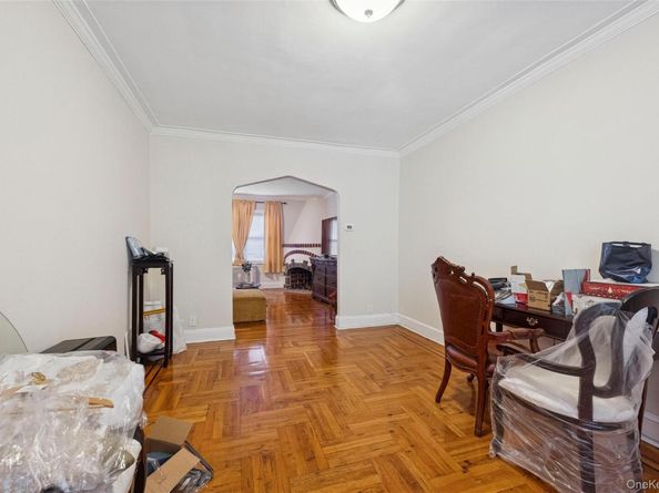 131-18 226th Street, Laurelton NY 11413