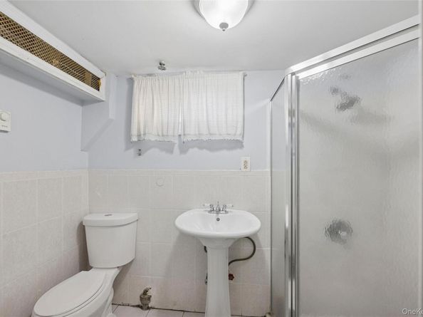 131-18 226th Street, Laurelton NY 11413