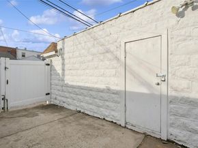 131-18 226th Street, Laurelton NY 11413