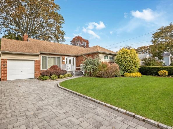 1745 Gerose Court, East Meadow NY 11554