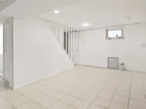 229 E Hawthorne Avenue, Valley Stream NY 11580