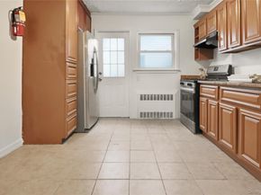 229 E Hawthorne Avenue, Valley Stream NY 11580