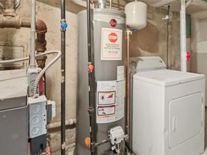 229 E Hawthorne Avenue, Valley Stream NY 11580