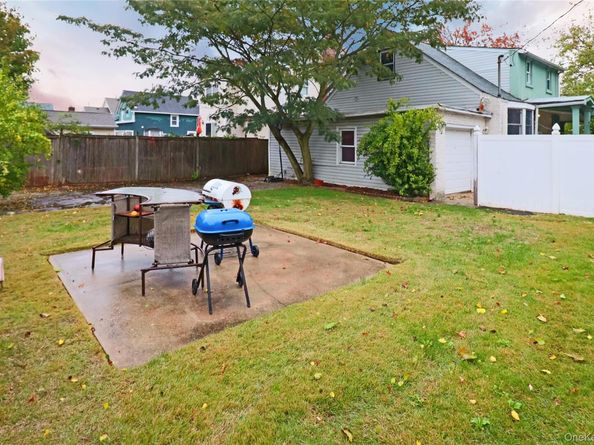 229 E Hawthorne Avenue, Valley Stream NY 11580