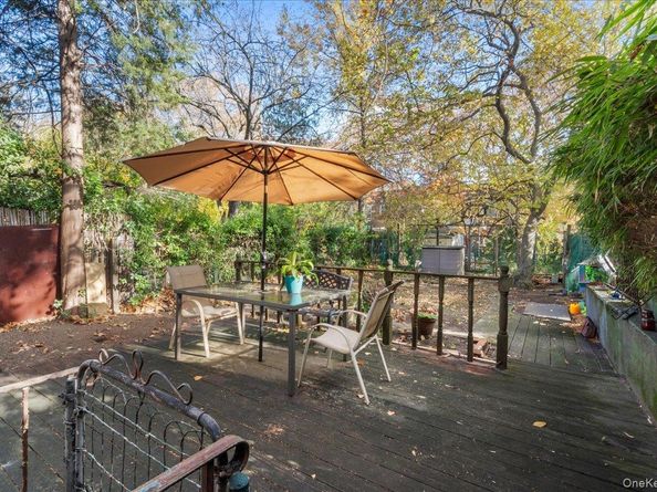 3921 48th Street, Sunnyside NY 11104