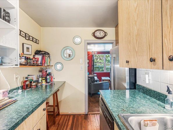 3921 48th Street, Sunnyside NY 11104