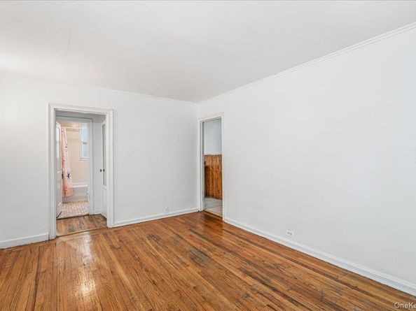 3921 48th Street, Sunnyside NY 11104