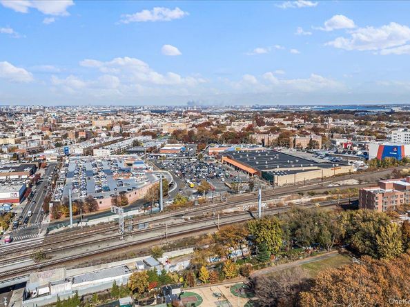 3921 48th Street, Sunnyside NY 11104