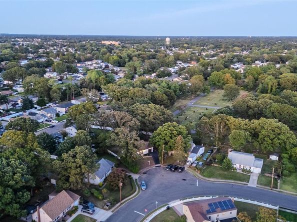 45 N Ronald Drive, Amityville NY 11701