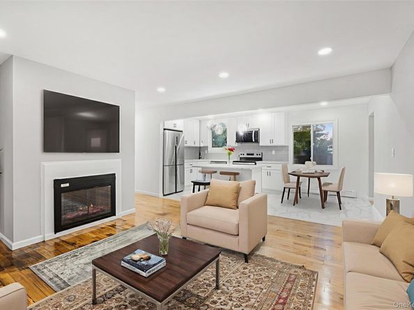 45 N Ronald Drive, Amityville NY 11701