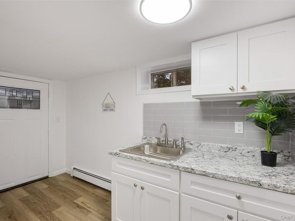 45 N Ronald Drive, Amityville NY 11701