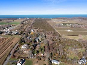 1800 Sound Avenue, Mattituck NY 11952