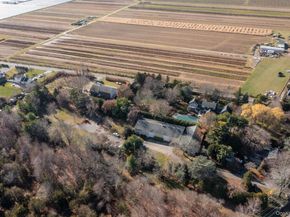 1800 Sound Avenue, Mattituck NY 11952