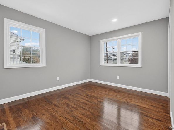 27 Claire Lane, Sayville NY 11782