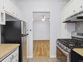 65 Durham Road 3F, Bronxville NY 10708