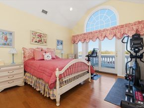 165 Peninsula Drive, Babylon NY 11702