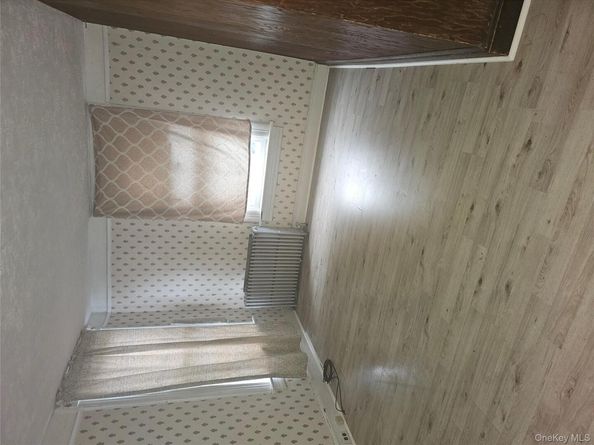 45 Arnold Avenue, West Babylon NY 11704