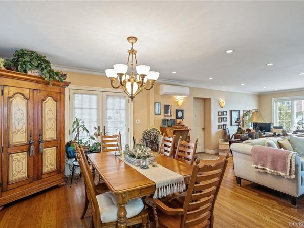 126 Oakland Avenue, West Hempstead NY 11552