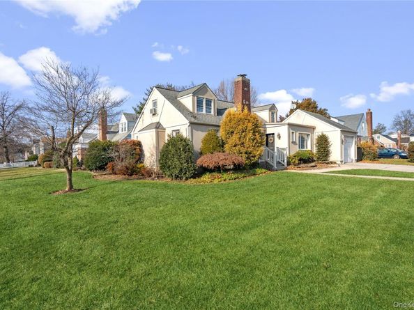 126 Oakland Avenue, West Hempstead NY 11552