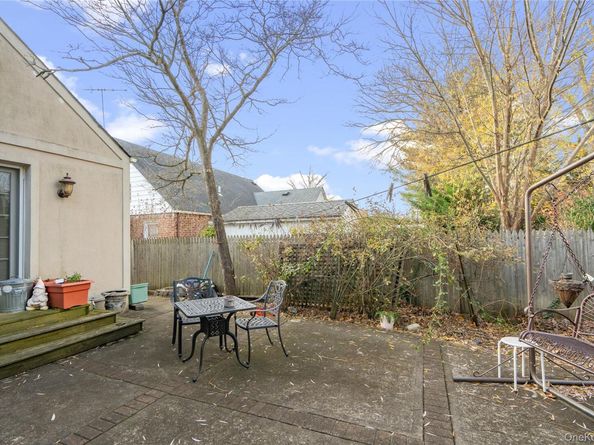 126 Oakland Avenue, West Hempstead NY 11552