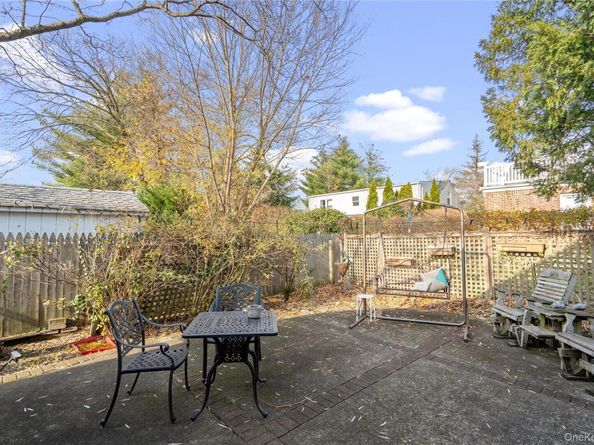 126 Oakland Avenue, West Hempstead NY 11552