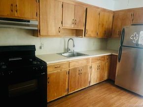 10922 Myrtle Avenue, Richmond Hill North NY 11418