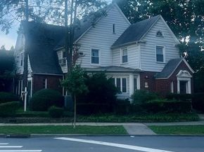 10922 Myrtle Avenue, Richmond Hill North NY 11418