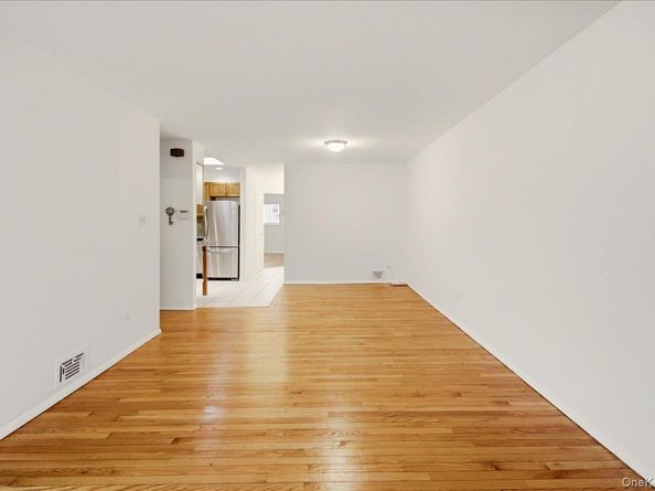 707 Hollywood Avenue, Bronx NY 10465