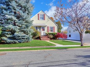 11 Wood Street, Lynbrook NY 11563