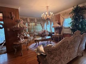 11546 Van Wyck Expressway, Jamaica NY 11420