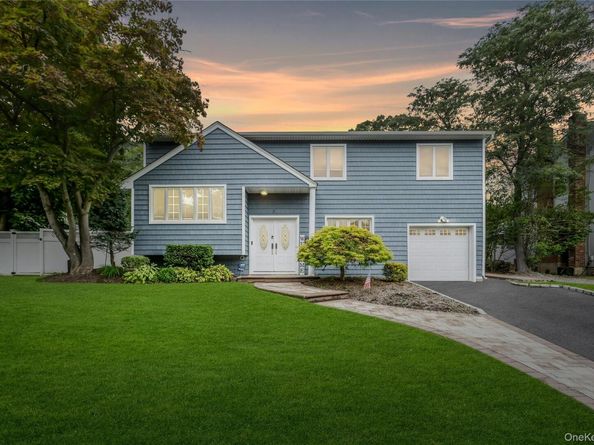 8 Lois Lane, Old Bethpage NY 11804