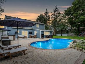8 Lois Lane, Old Bethpage NY 11804